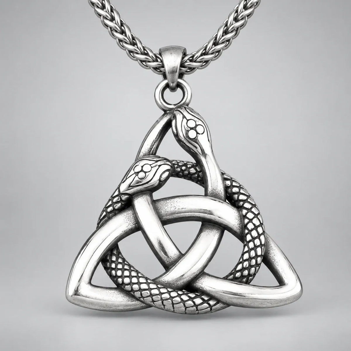Collier Triquetra aux Deux Serpents Chaîne palmier