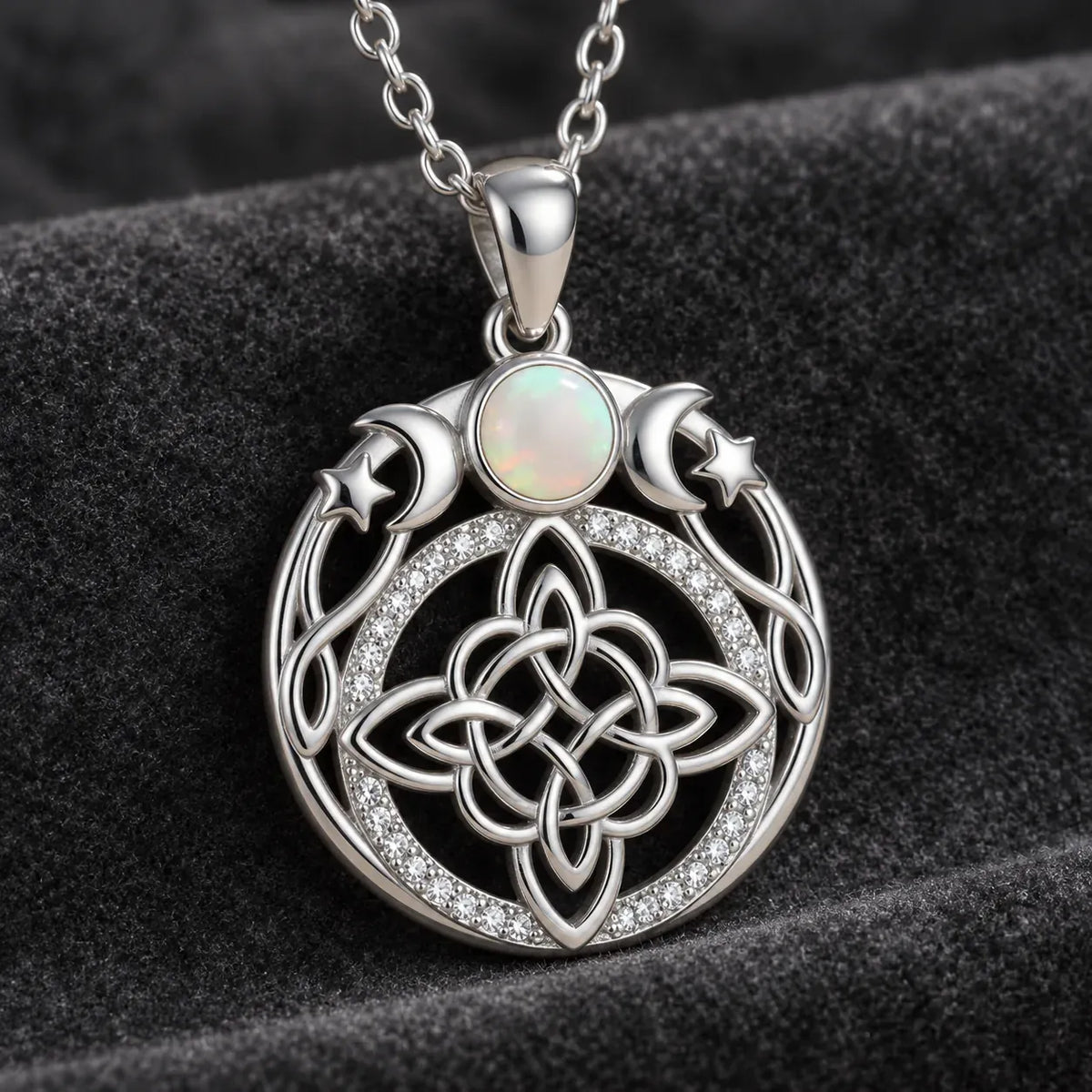 Collier Triple Lune et Nœud de Sorcière