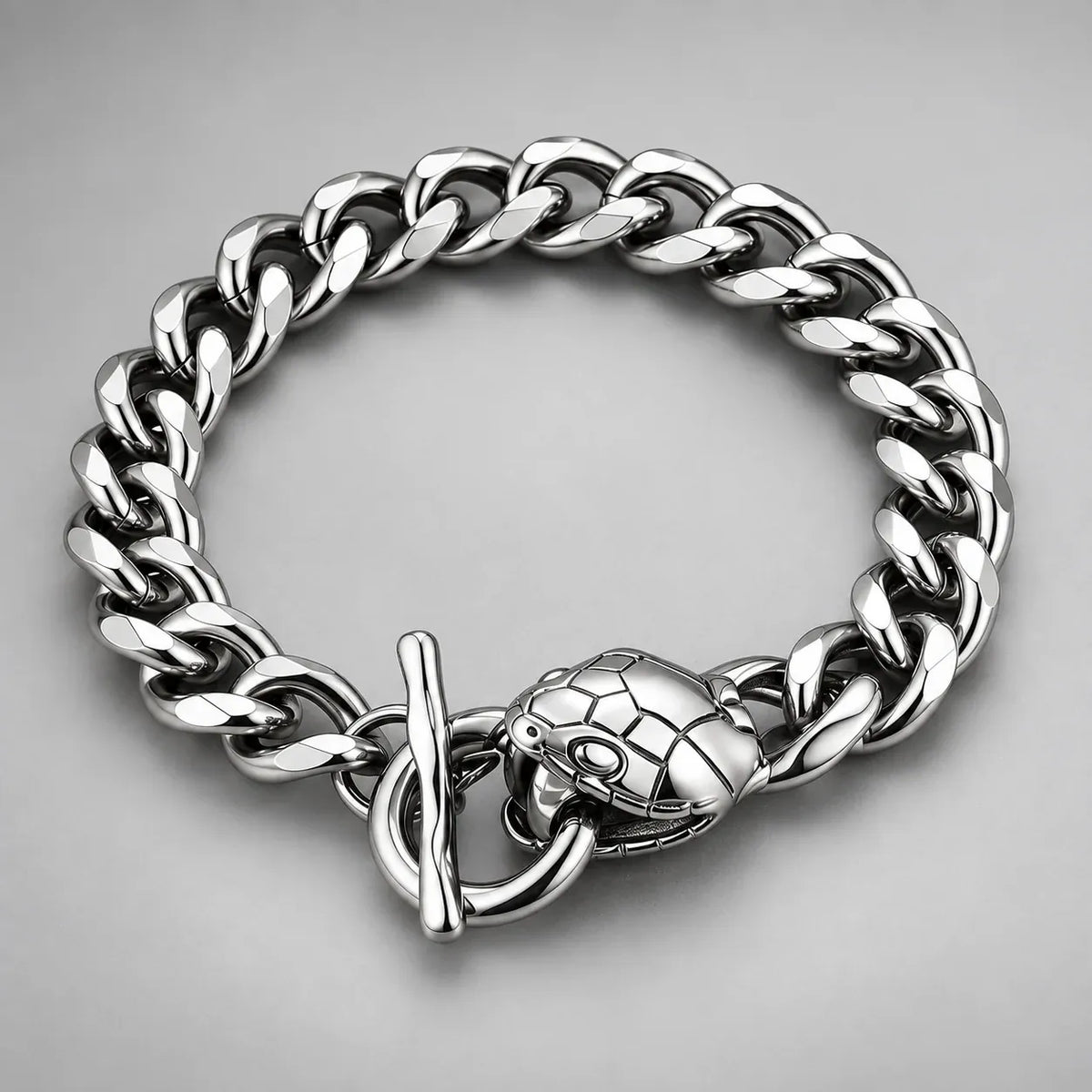 Bracelet Serpent Homme Maille Gourmette sur fond clair