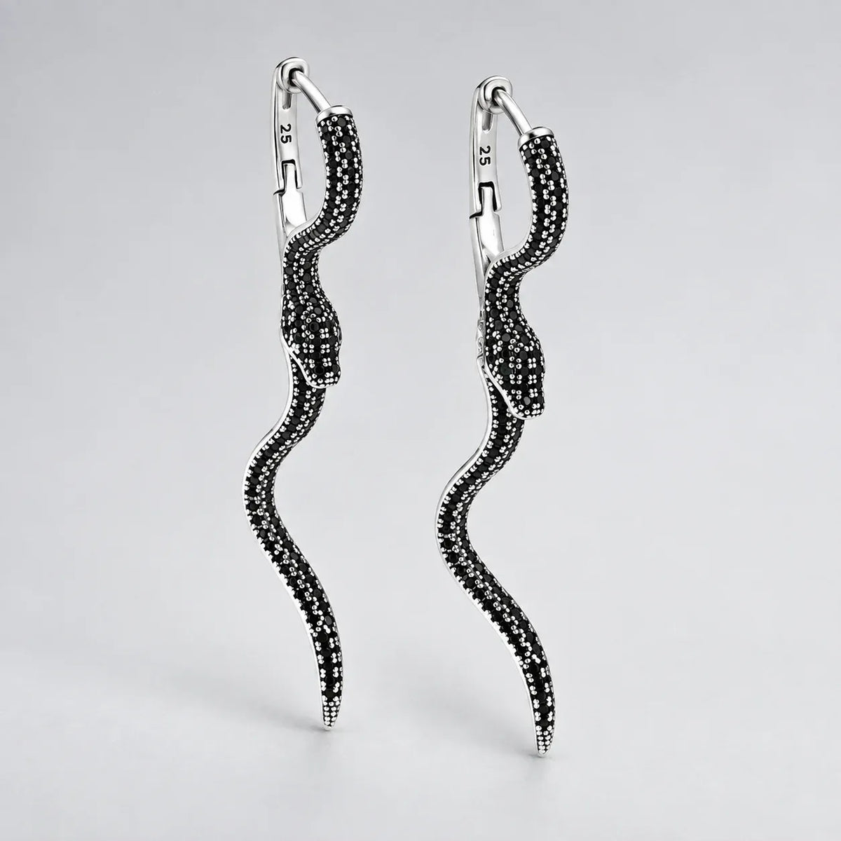 Pendantes Serpent Pavé de Zircons Noirs
