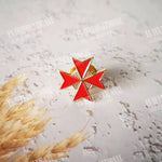 Pin's templier croix pattée rouge émaillé - Vignette | Médiéfan